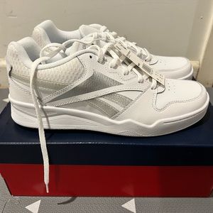 [NWT] Women’s Reebok Lowtop Sneaker